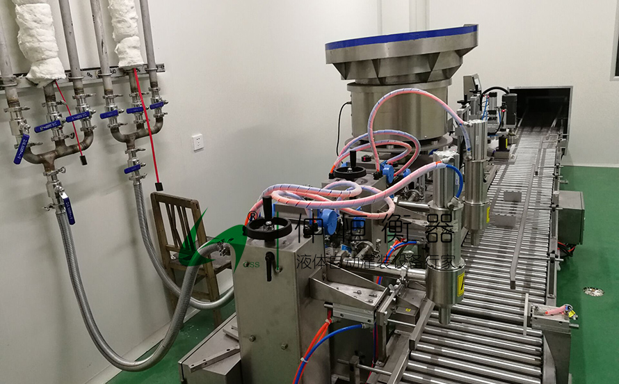 GAF-30SA液體自動(dòng)灌裝線